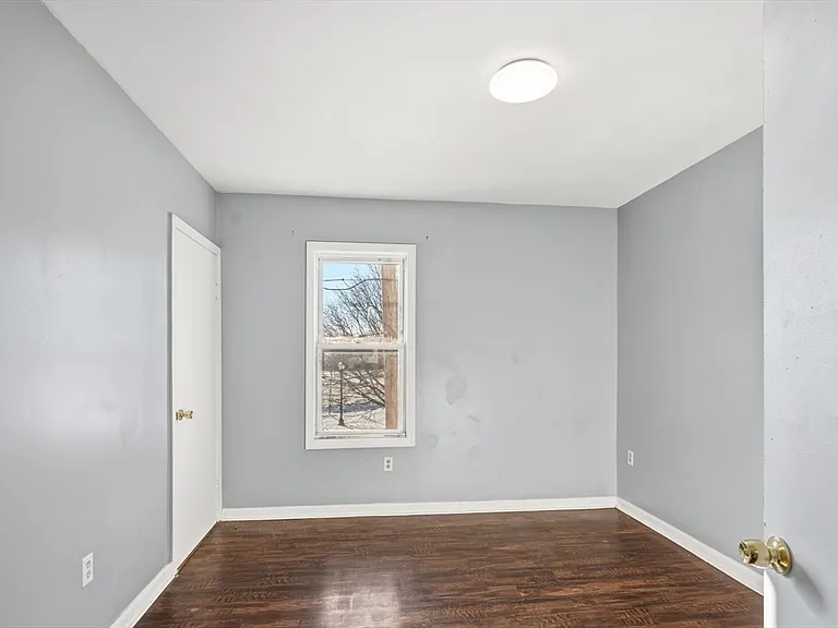 391 Rivet St #2 — Photo 12