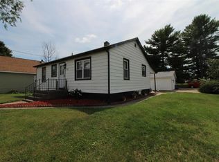 2009 Jackson St, Savanna, IL 61074