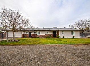 5544 E Holland Ave, Fresno, CA 93727