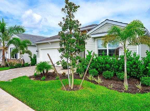 4th image of 16551 Crescent Beach Way
