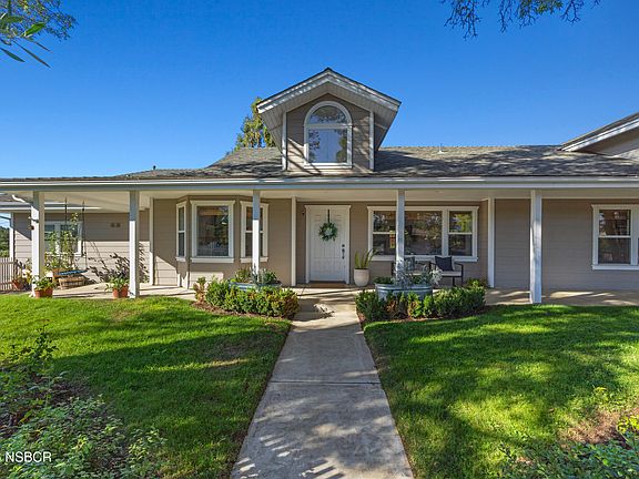 2nd image of 3561 Olive St