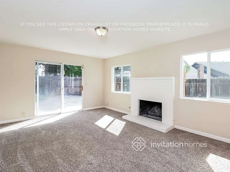 363 Rose Garden Ct — Photo 7