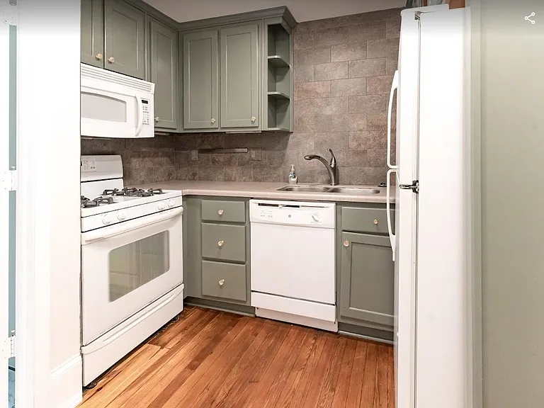 772 Saint Charles Ave NE #4 — Photo 16