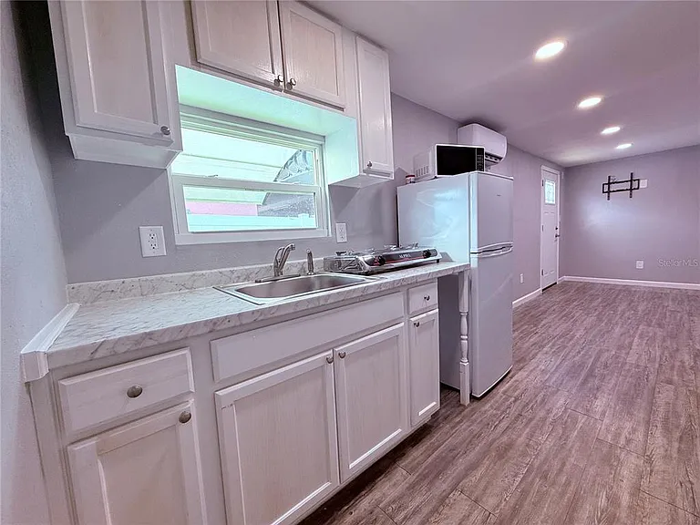 4514 W Fern St — Photo 6