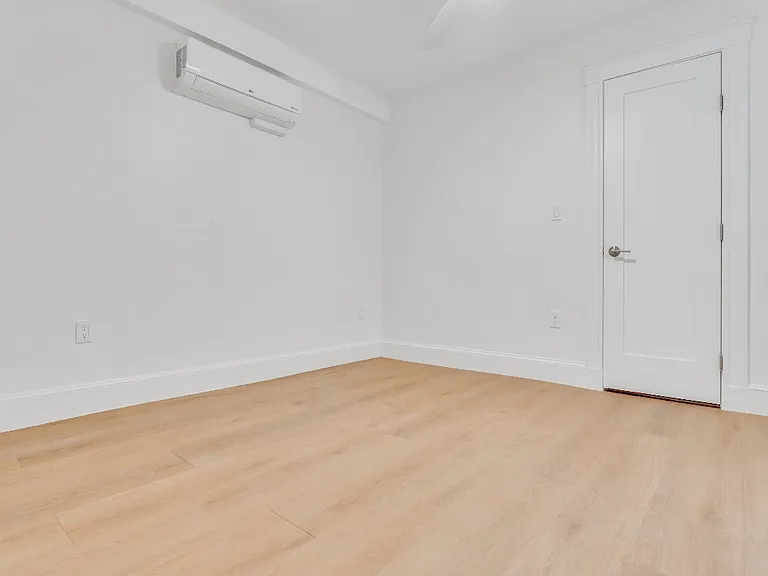 316 Summit Ave #102 — Photo 8