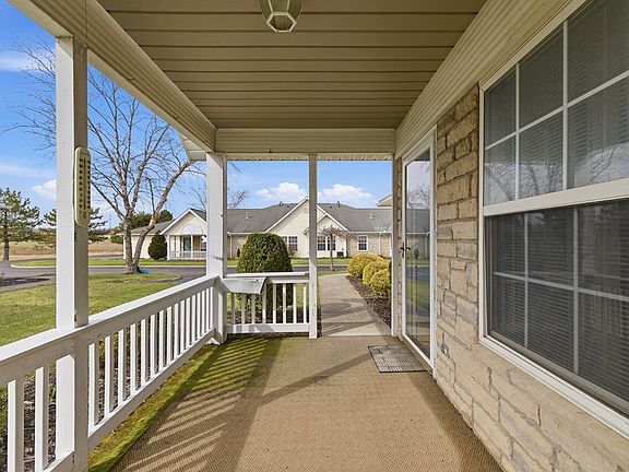 3rd image of 677 Villa Dr