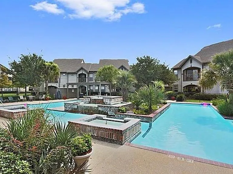 Emerald Forest Blvd — Photo 19