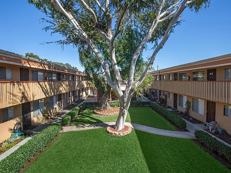Village Green Apartments — Photo 30