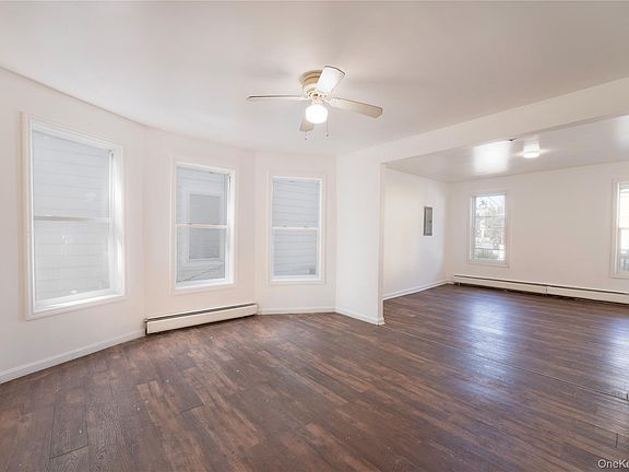 4th image of 144 Winnikee Avenue