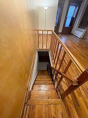 4th image of 140 W 76th St APT A