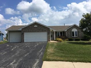 255 Sundance Trl, Capron, IL 61012