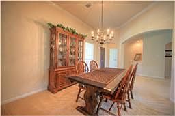 5th image of 18719 Oxenberg Manor Ln