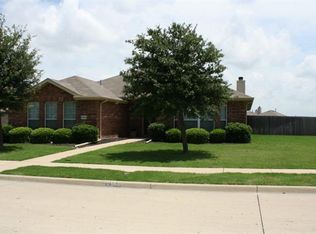 2050 Harvester Dr, Rockwall, TX 75032