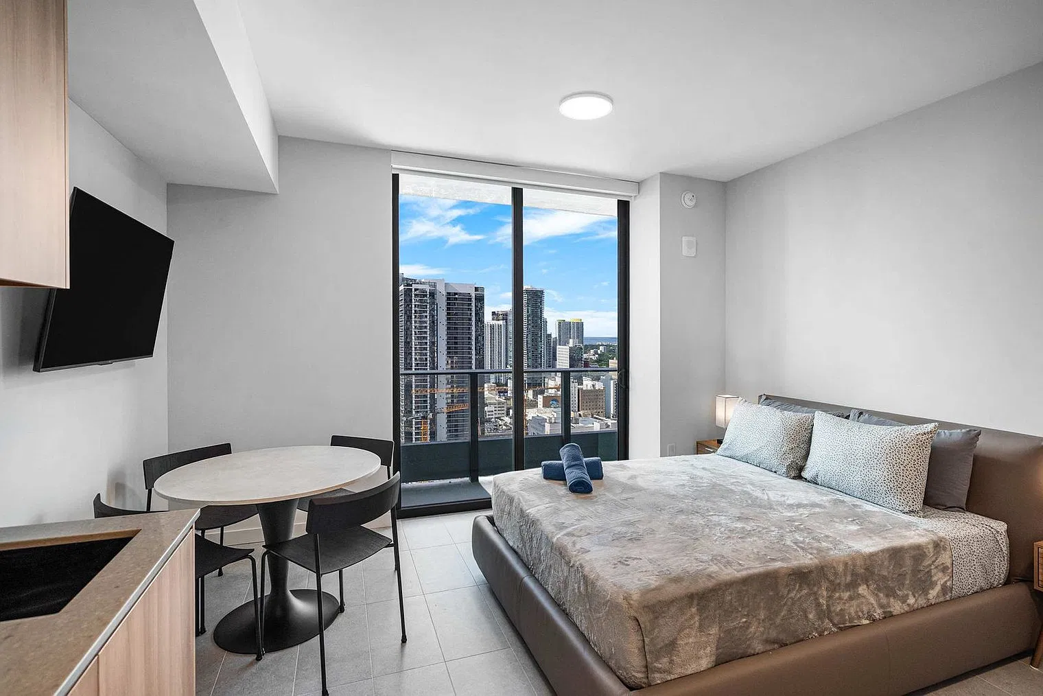 Studio, 1.0 bath, $6,664 — Photo 4