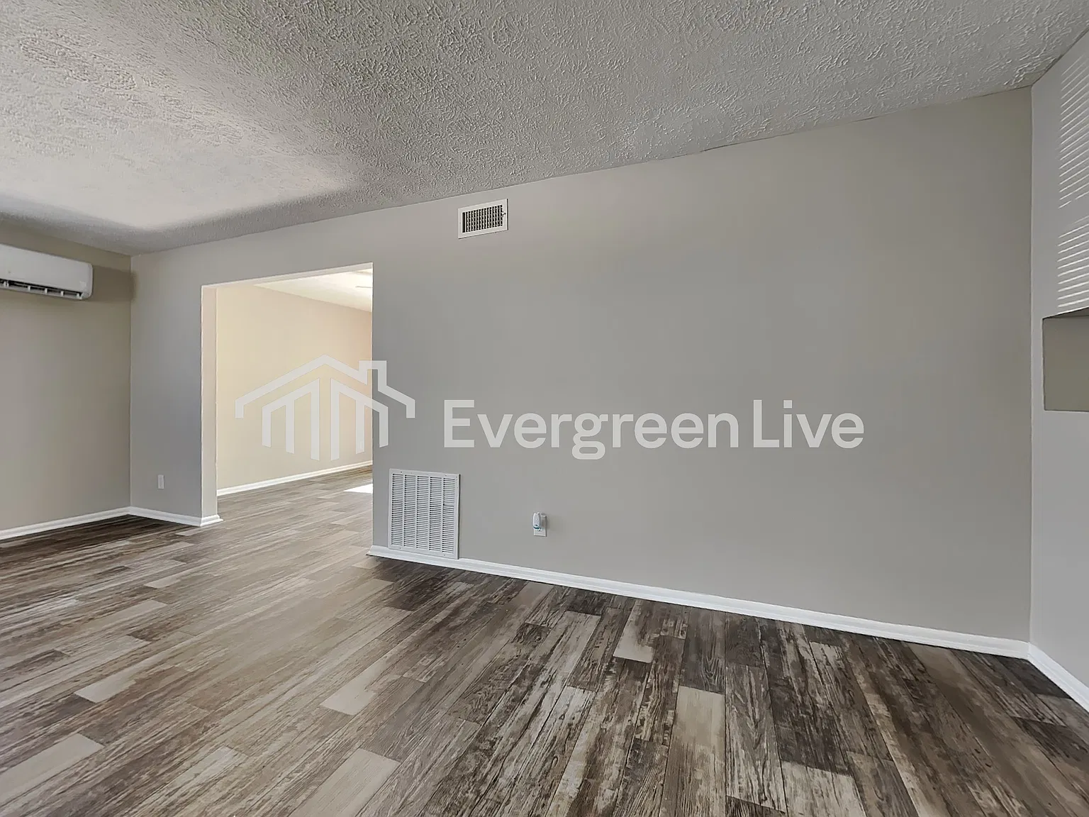 3 bed, 2.0 bath, 1816 sqft, $1,445 — Photo 3