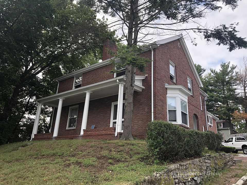 2nd image of 1 Allen Rd