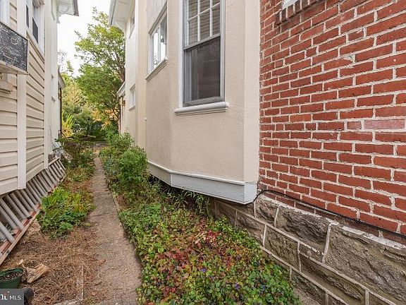 4th image of 438 W Mount Airy Ave