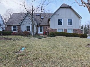 10700 Walmer St, Overland Park, KS 66211
