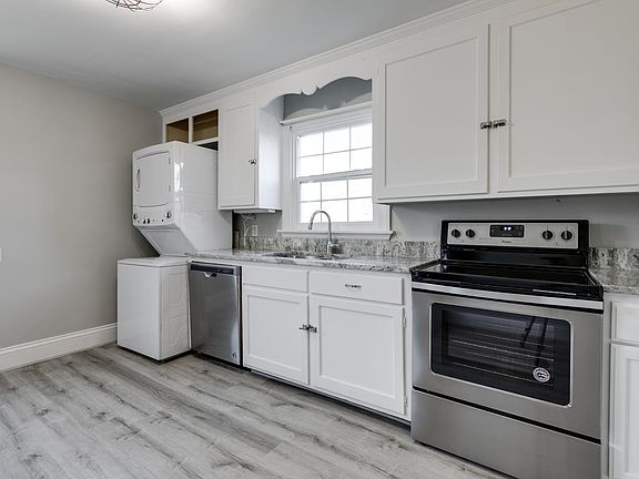 4th image of 2510 Irisdale Ave #2