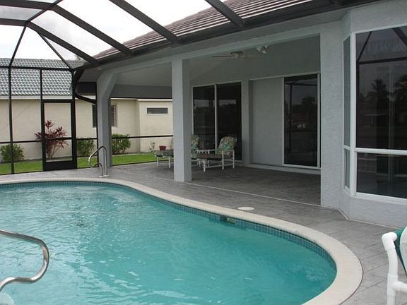 Pool & Lanai