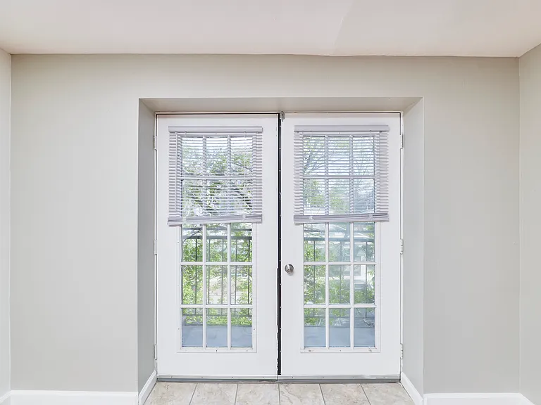 5500 Pershing Ave #44 — Photo 11