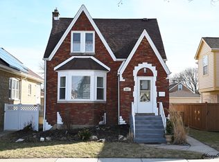 6947 W Oakdale Ave, Chicago, IL 60634