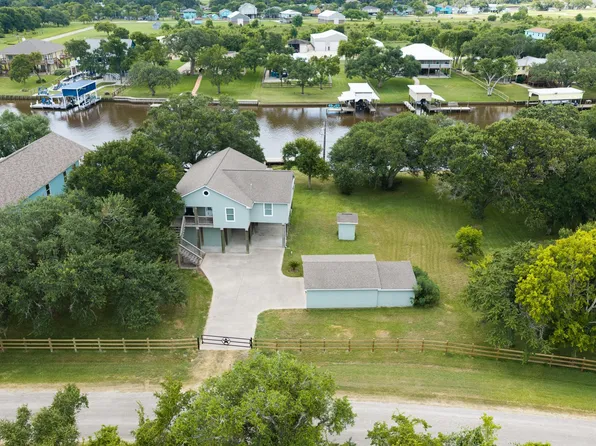 1814 County Road 297, Sargent, TX 77414