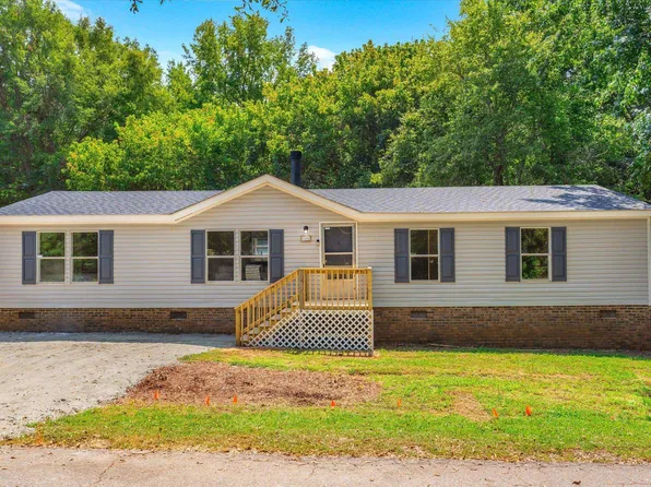 105 State Rd, Roebuck, SC 29376