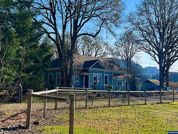 2nd image of 40544 McDowell Creek Dr