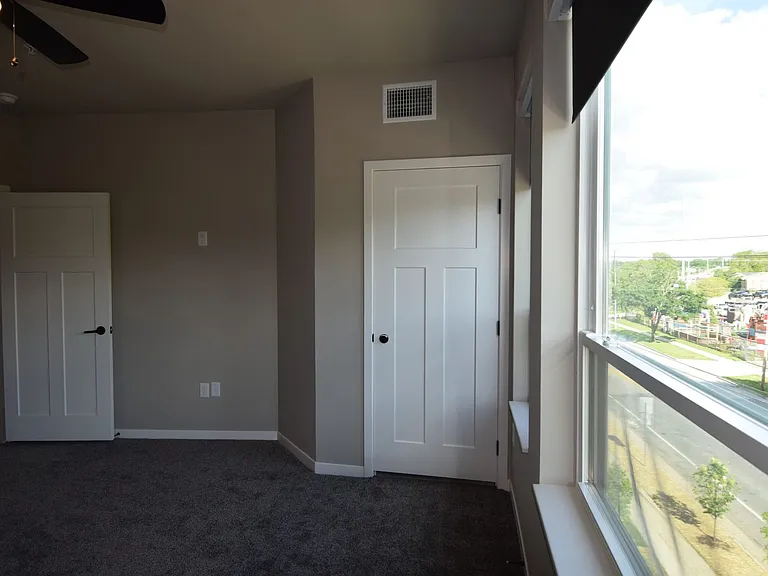 The Tuxedo Apartments — Photo 47