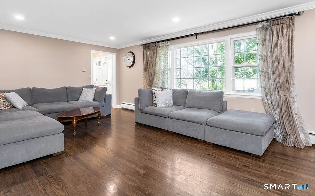 3 bed, 1832 sqft, $4,750 — Photo 4