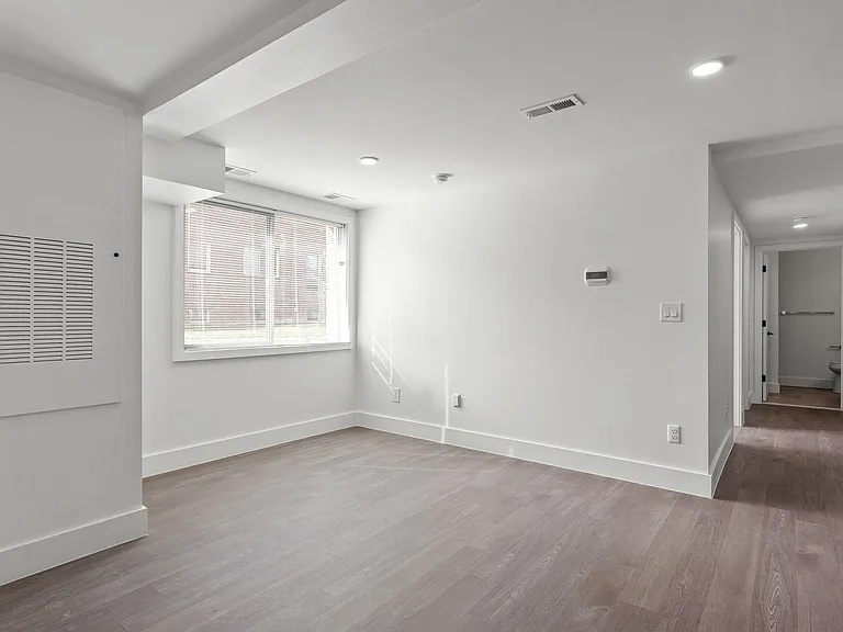 Welcome to The Doreen at 5910 14th St NW — Photo 14