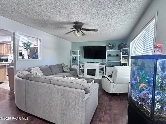 3rd image of 3459 N Catherine Dr