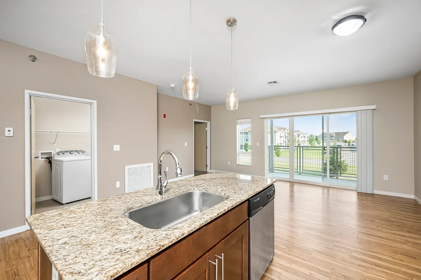 Stone Creek Apartments — Photo 3