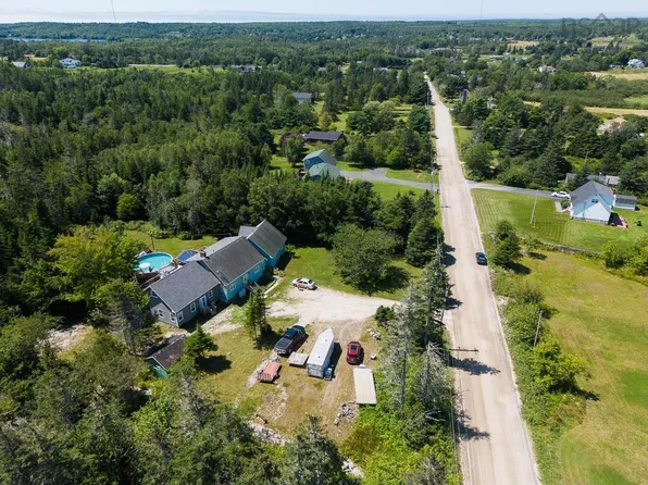 27 Ohio, Cross Road, NS B5A 5L2