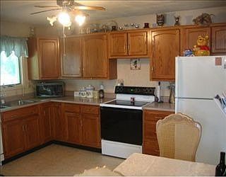 2nd image of 4009 Winthrop Dr