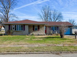 100 S Walters St, Fort Branch, IN 47648