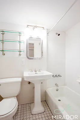 Rented by Mirador Real Estate | media 26