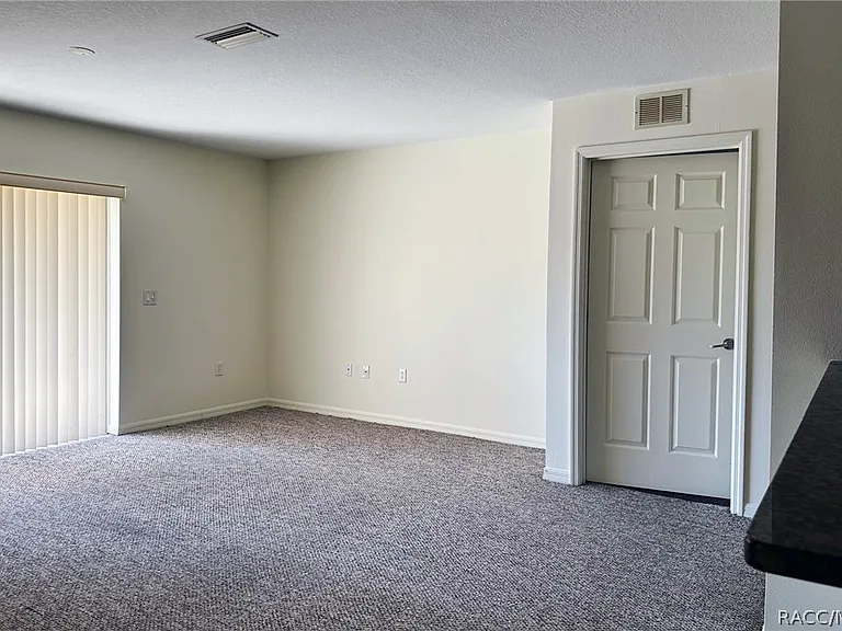 4450 E Windmill Dr #107 — Photo 7