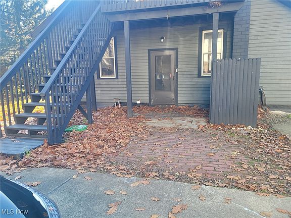 5th image of 449 Southeast Ave