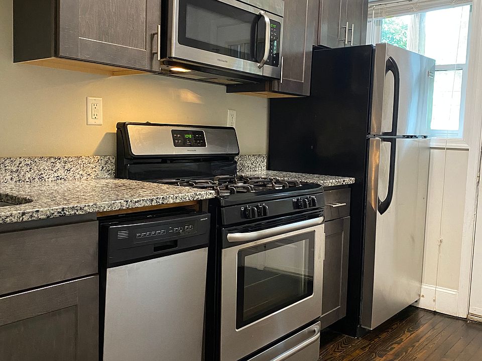 Kitchen with Range/refrigerator/dishwasher & microwave
