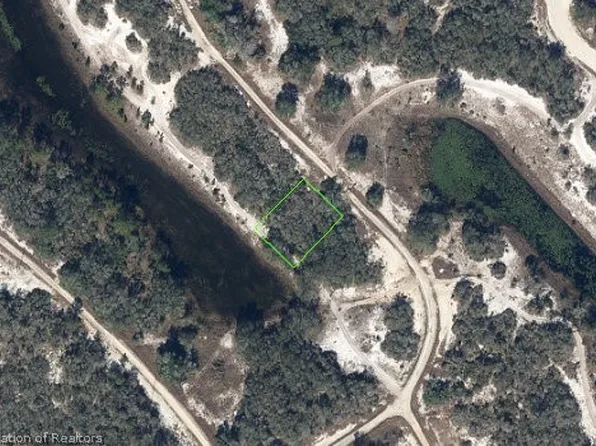 268 Crystal Lake Dr, Lake Placid, FL 33852