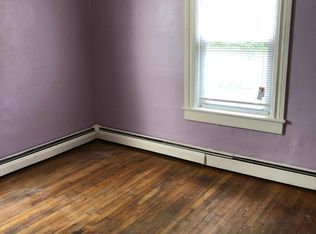 26 Highland St, Pawtucket, RI 02860