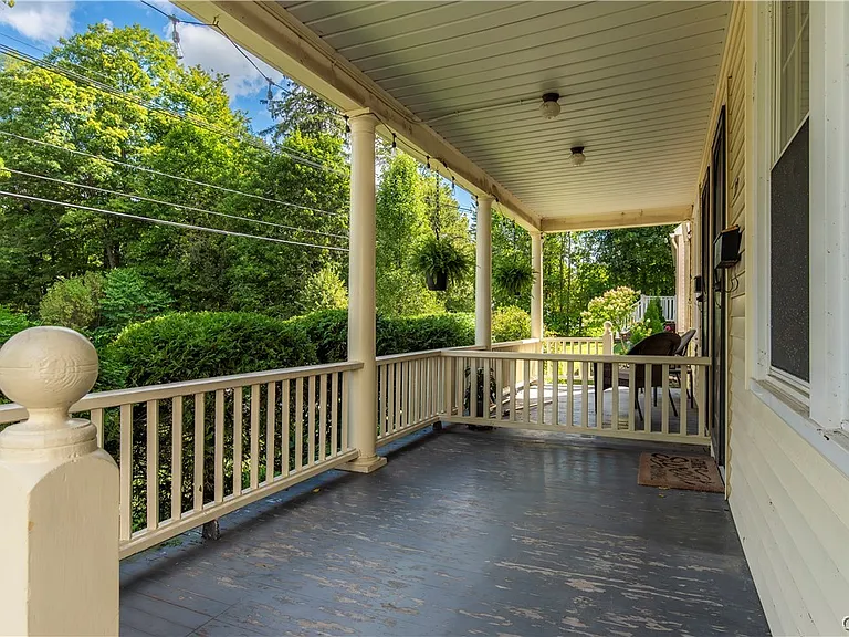 22 Kellogg St — Photo 33
