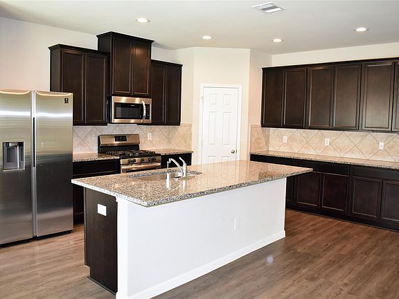 5th image of 3622 Vista Pointe Dr