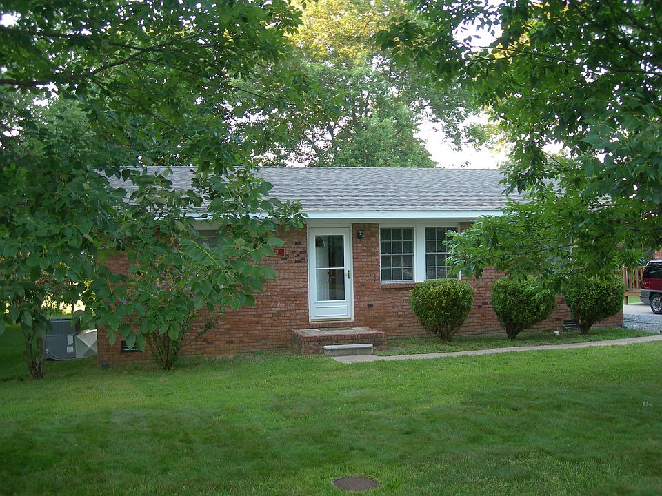 1st image of 327 Lulu Cir