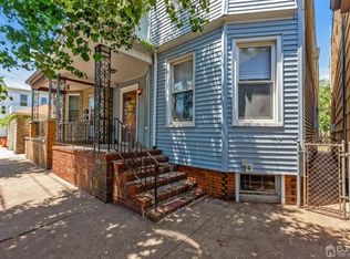 306 Ann St, Harrison, NJ 07029