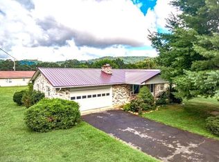 719 Mercer Rd, Rich Creek, VA 24147