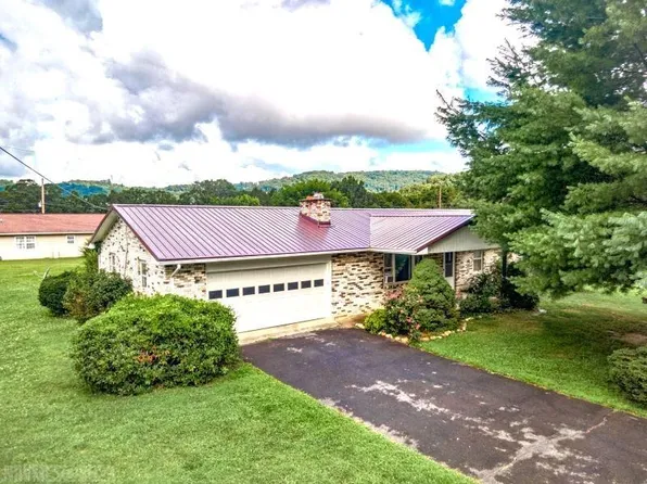 719 Mercer Rd, Rich Creek, VA 24147