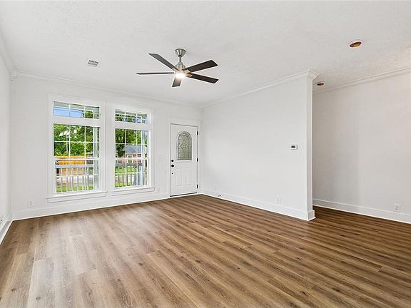 4th image of 4024 Najolia St
